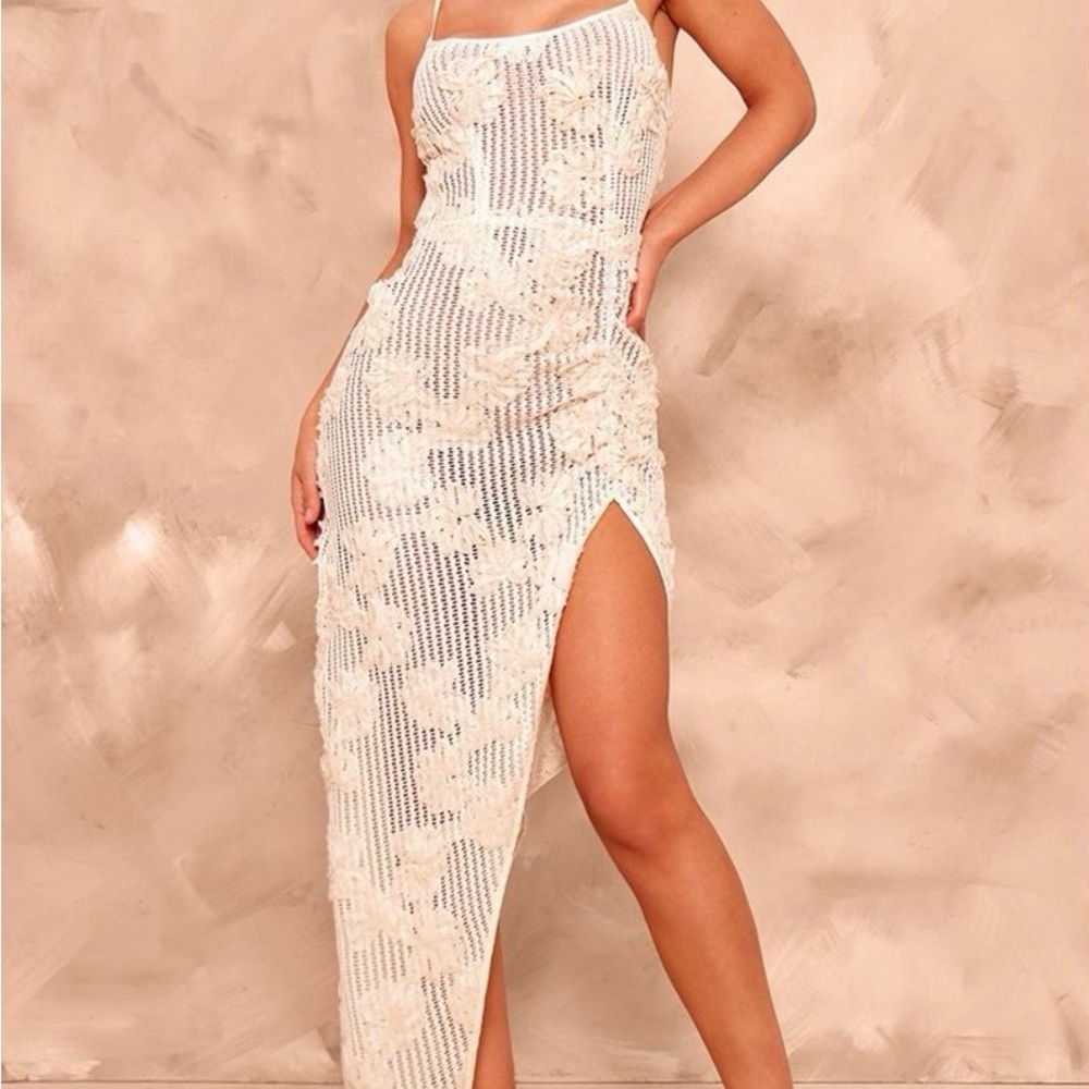 Pretty little thing Elegant Cream Lace Dress